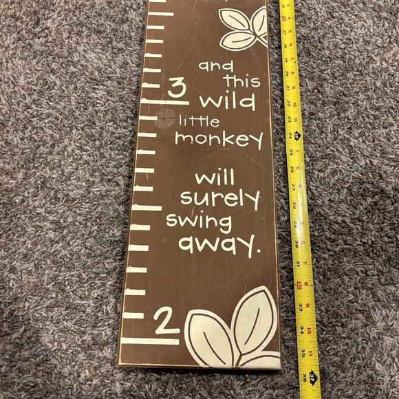 Brown Growth Chart Ruler - Picture 2 of 3